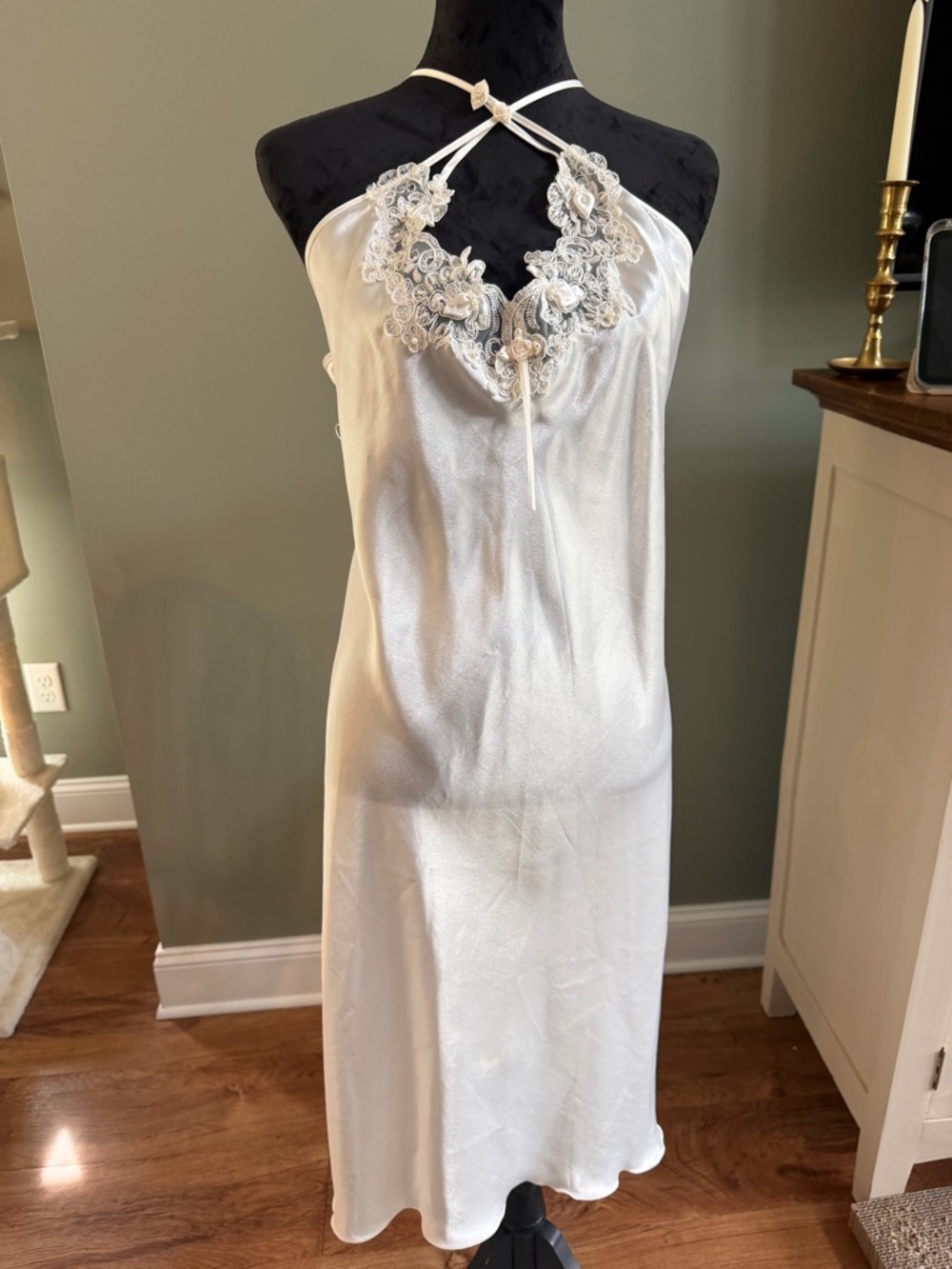 Intimo Ivory Lace Halter Slip